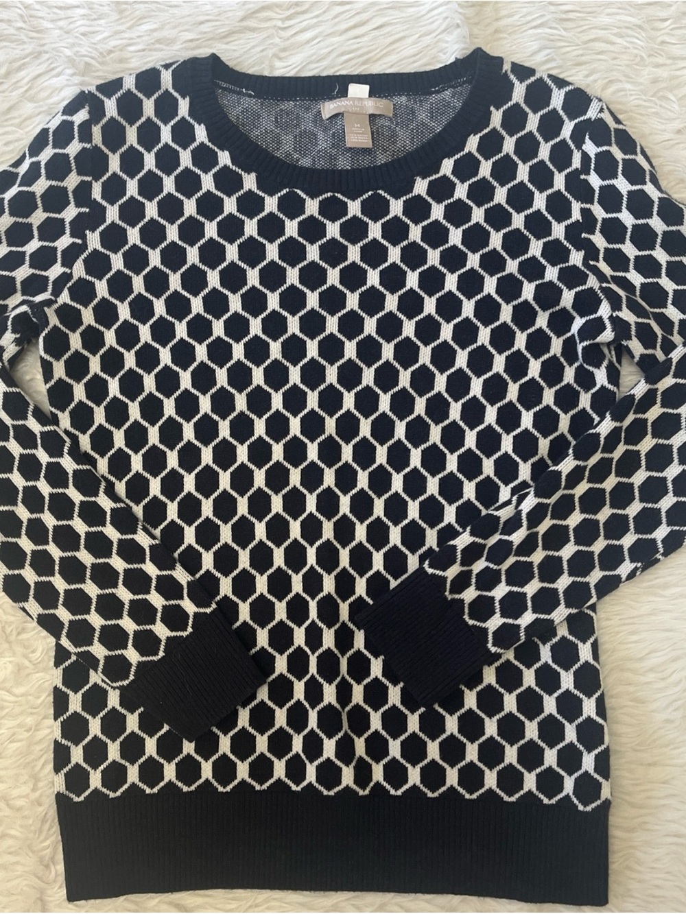 Banana Republic Black and White Honeycomb Crew Neck Sweater